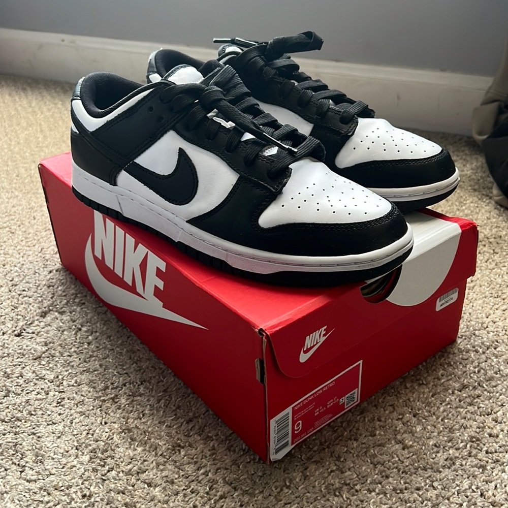 Nike Dunk Low Retro White Black Panda “Panda Dunks”